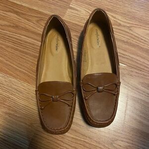 Comfortview Olivia Brown loafers, size 9M